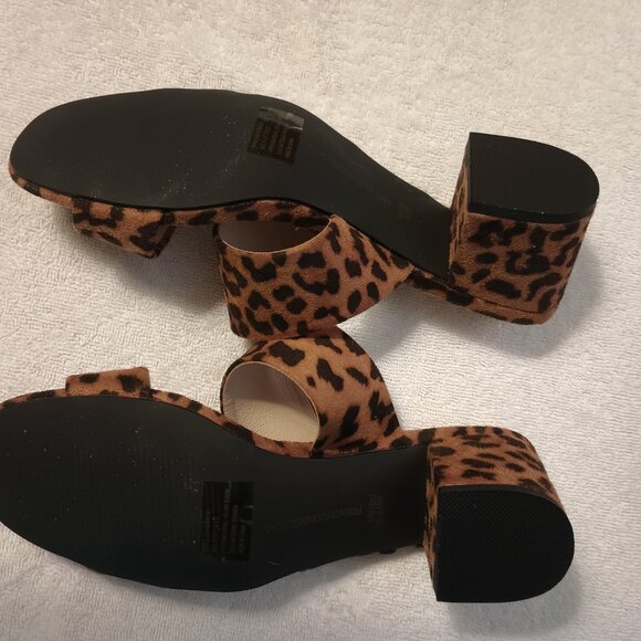 French Connection block heel double strap slip-on sandals. - Picture 3 of 4